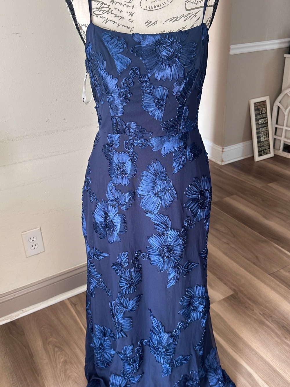 Elegant Navy Blue Floral Evening Dress